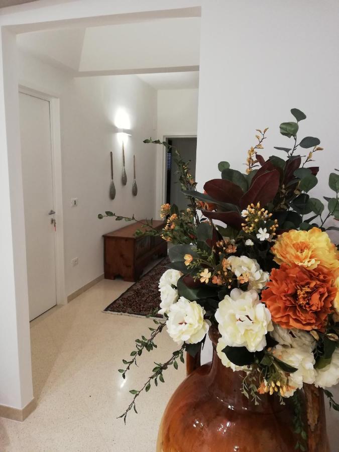 מלון Ostuni Crispi House מראה חיצוני תמונה